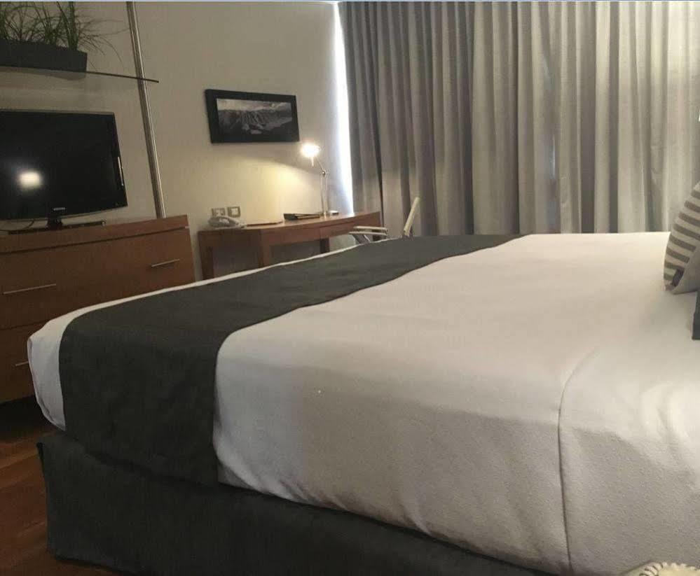 Hotel Mercury Inn ケレタロ エクステリア 写真