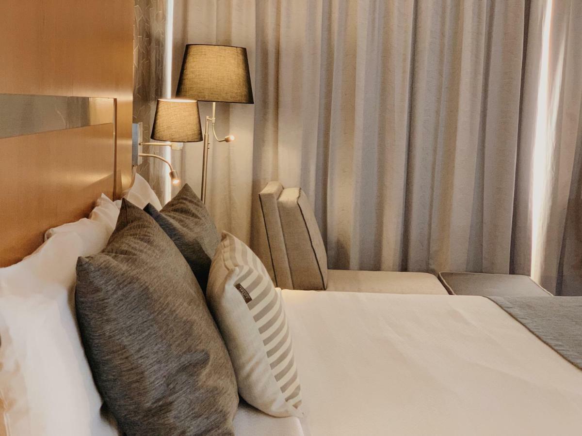 Hotel Mercury Inn ケレタロ エクステリア 写真